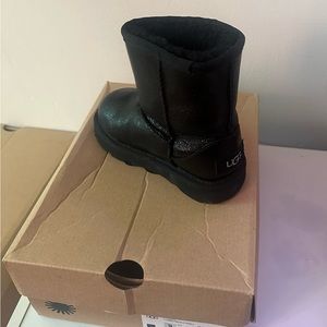 Ugg T Classic II metallic sparkle